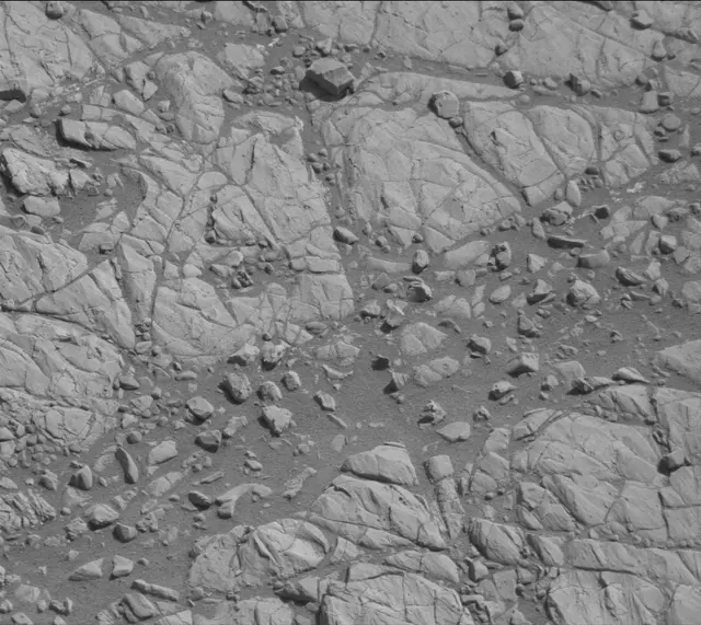 Sol 1911: Mast Camera (Mastcam)