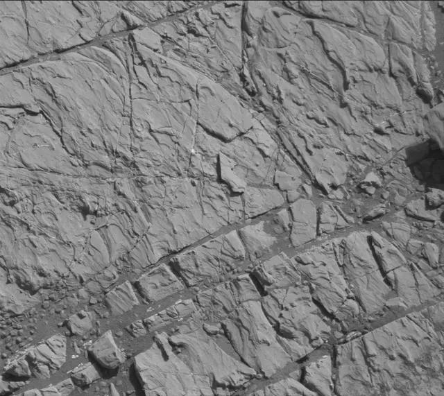 Sol 1911: Mast Camera (Mastcam)