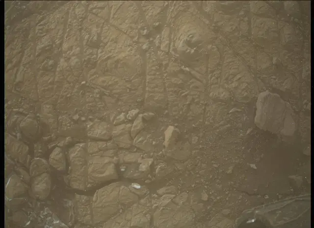 Sol 1912: Mars Descent Imager (MARDI)