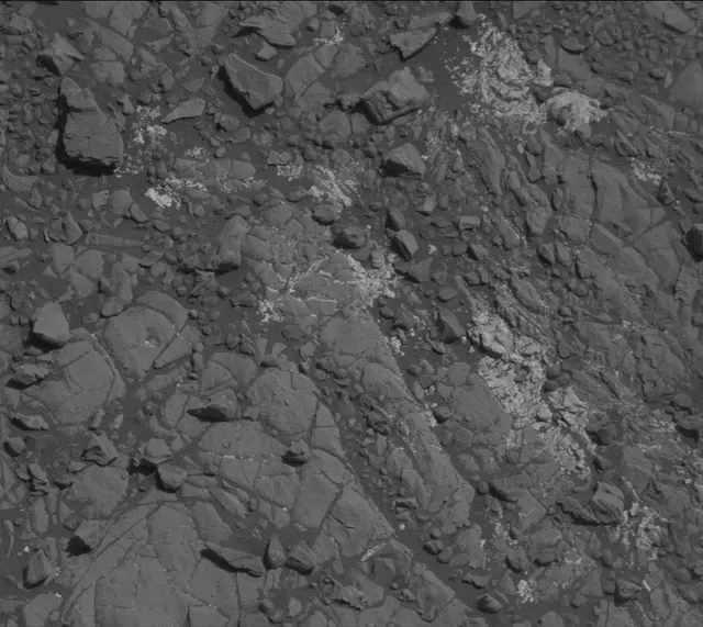 Sol 1922: Mast Camera (Mastcam)