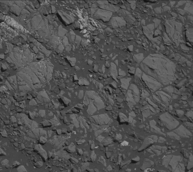 Sol 1922: Mast Camera (Mastcam)