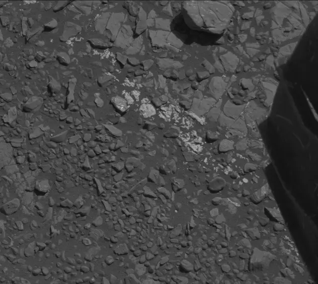 Sol 1922: Mast Camera (Mastcam)
