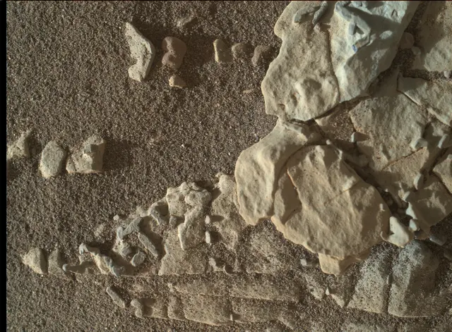Sol 1922: Mars Hand Lens Imager (MAHLI)