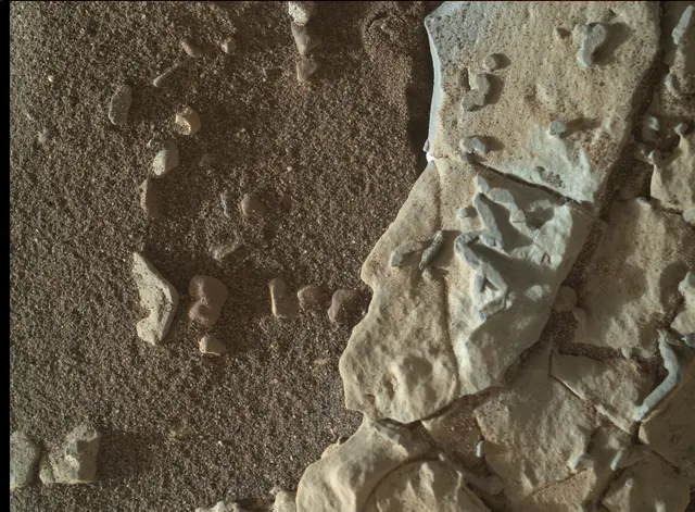 Sol 1922: Mars Hand Lens Imager (MAHLI)