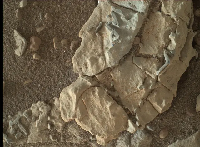 Sol 1922: Mars Hand Lens Imager (MAHLI)