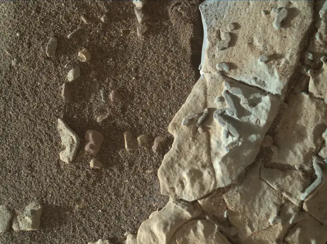 Sol 1922: Mars Hand Lens Imager (MAHLI)