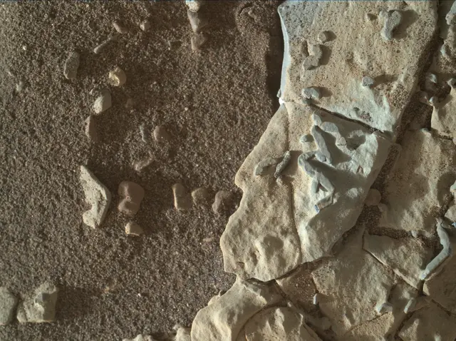 Sol 1922: Mars Hand Lens Imager (MAHLI)