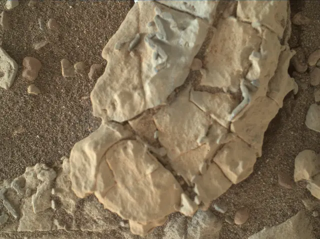 Sol 1922: Mars Hand Lens Imager (MAHLI)
