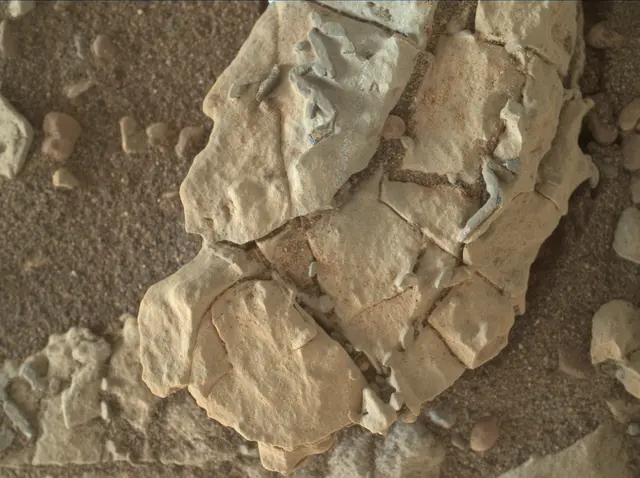 Sol 1922: Mars Hand Lens Imager (MAHLI)