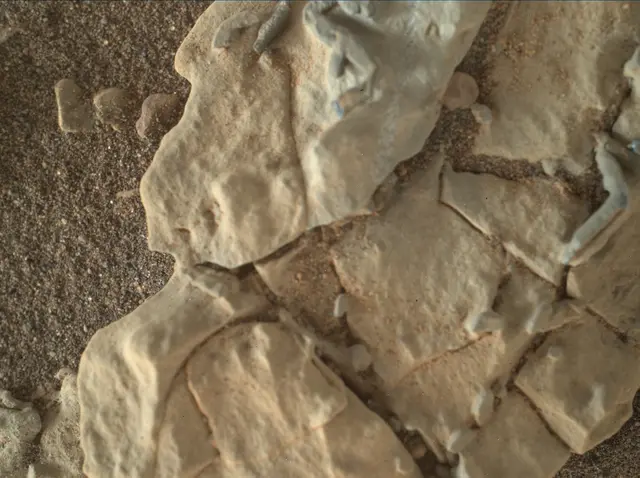 Sol 1922: Mars Hand Lens Imager (MAHLI)