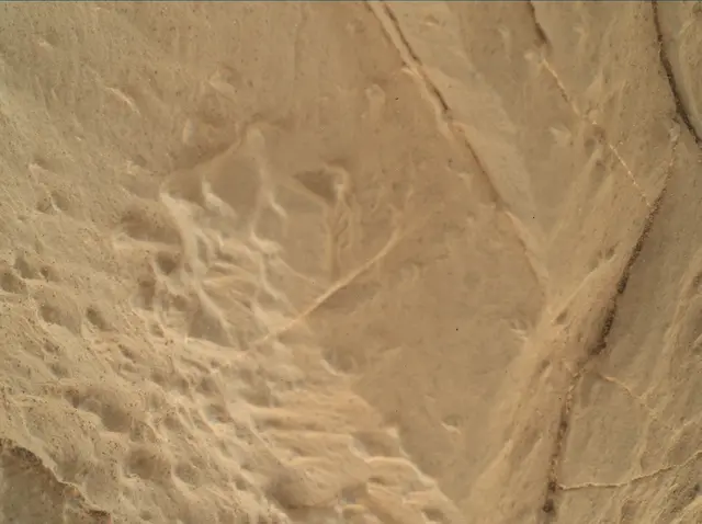 Sol 1922: Mars Hand Lens Imager (MAHLI)
