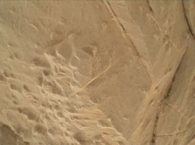 Sol 1922: Mars Hand Lens Imager (MAHLI)