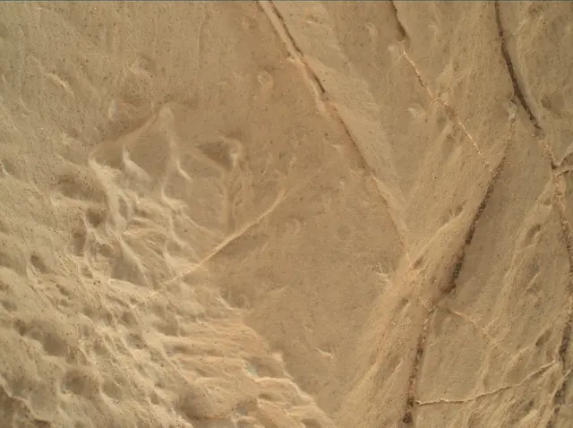 Sol 1922: Mars Hand Lens Imager (MAHLI)