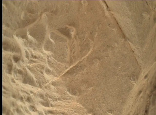 Sol 1922: Mars Hand Lens Imager (MAHLI)