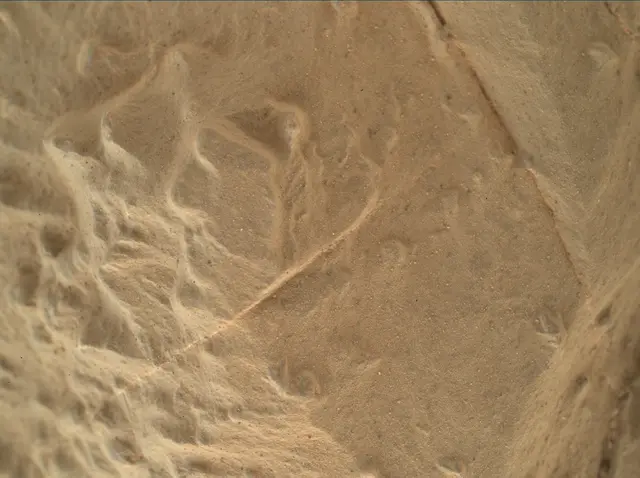 Sol 1922: Mars Hand Lens Imager (MAHLI)