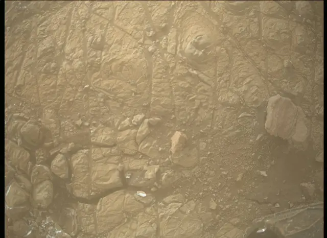 Sol 1922: Mars Descent Imager (MARDI)
