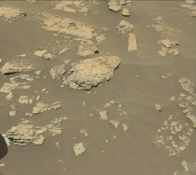 Sol 1923: Mast Camera (Mastcam)