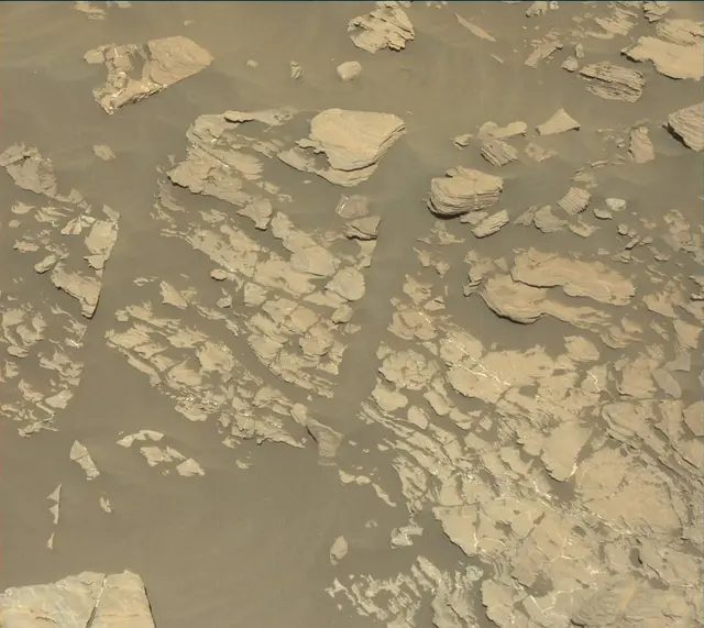 Sol 1923: Mast Camera (Mastcam)