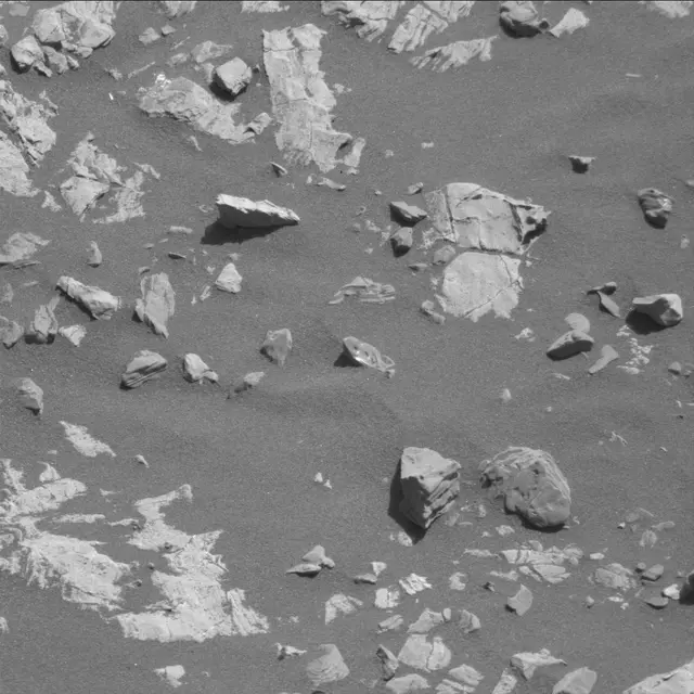 Sol 1923: Mast Camera (Mastcam)