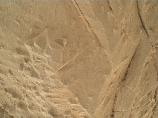 Sol 1923: Mars Hand Lens Imager (MAHLI)