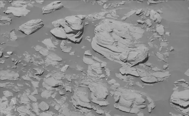 Sol 1925: Mast Camera (Mastcam)