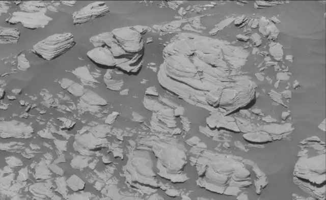 Sol 1925: Mast Camera (Mastcam)