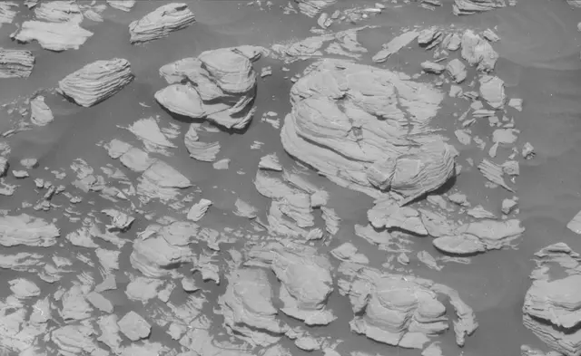 Sol 1925: Mast Camera (Mastcam)