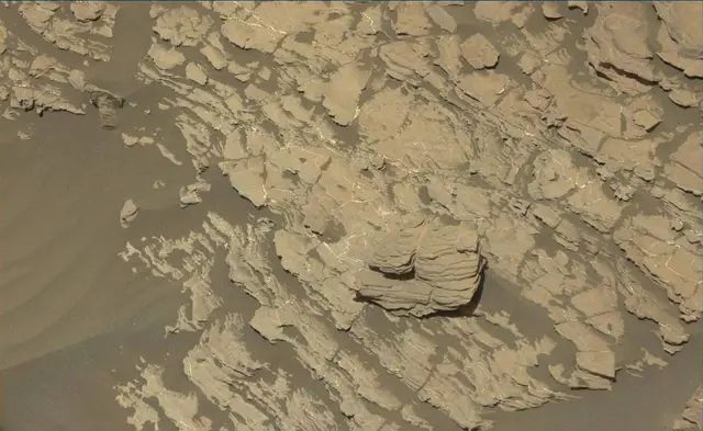Sol 1925: Mast Camera (Mastcam)