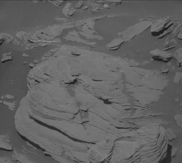 Sol 1925: Mast Camera (Mastcam)
