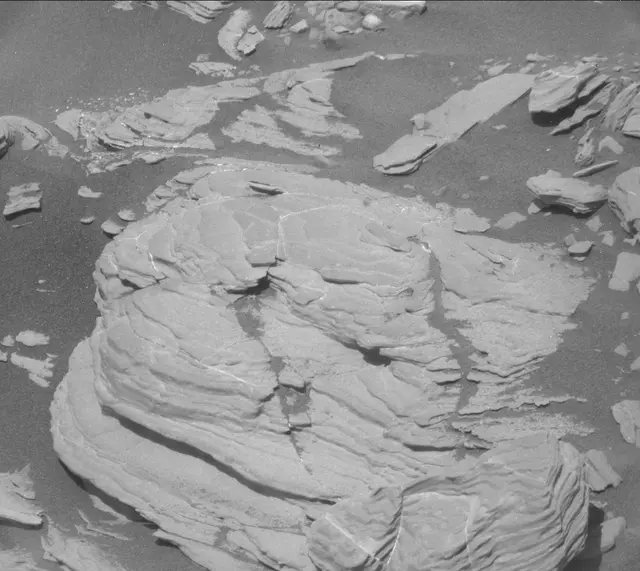 Sol 1925: Mast Camera (Mastcam)