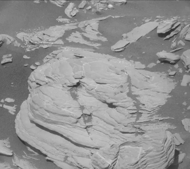 Sol 1925: Mast Camera (Mastcam)