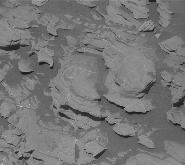 Sol 1925: Mast Camera (Mastcam)
