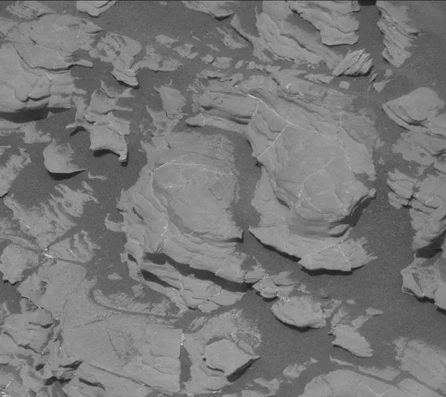 Sol 1925: Mast Camera (Mastcam)