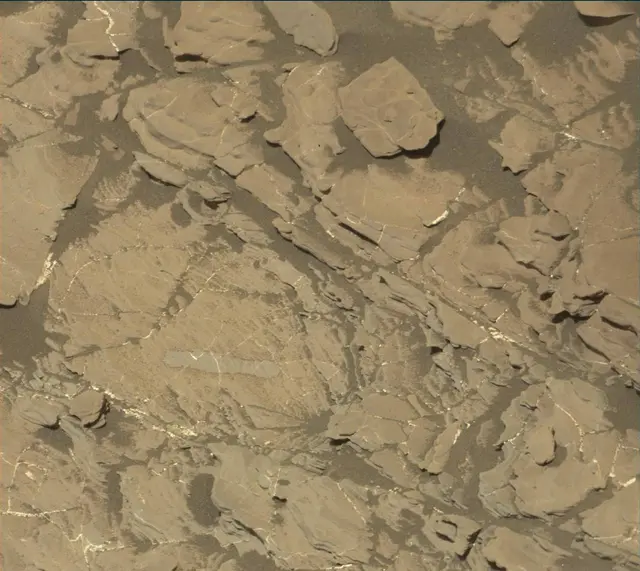Sol 1925: Mast Camera (Mastcam)