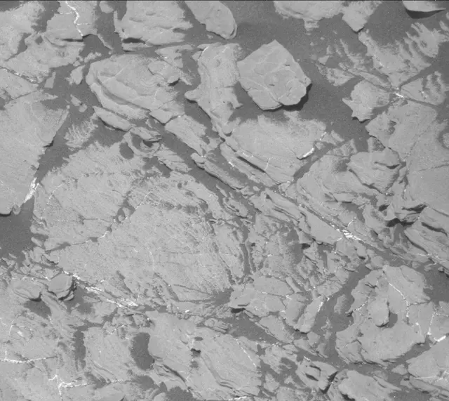 Sol 1925: Mast Camera (Mastcam)
