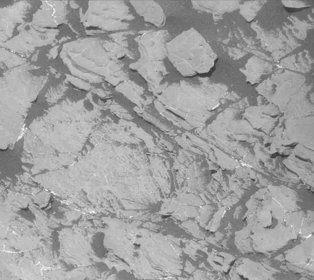 Sol 1925: Mast Camera (Mastcam)