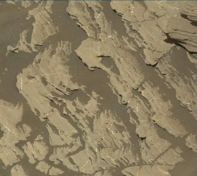 Sol 1925: Mast Camera (Mastcam)