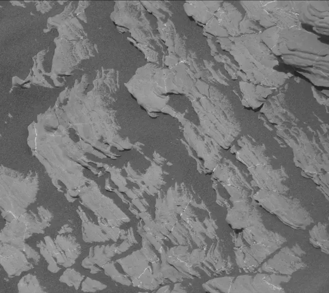 Sol 1925: Mast Camera (Mastcam)