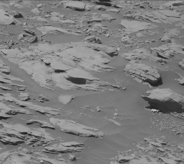 Sol 1925: Mast Camera (Mastcam)