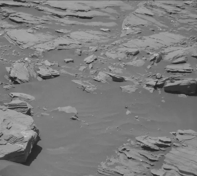 Sol 1925: Mast Camera (Mastcam)