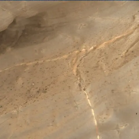 Sol 1925: Mars Hand Lens Imager (MAHLI)