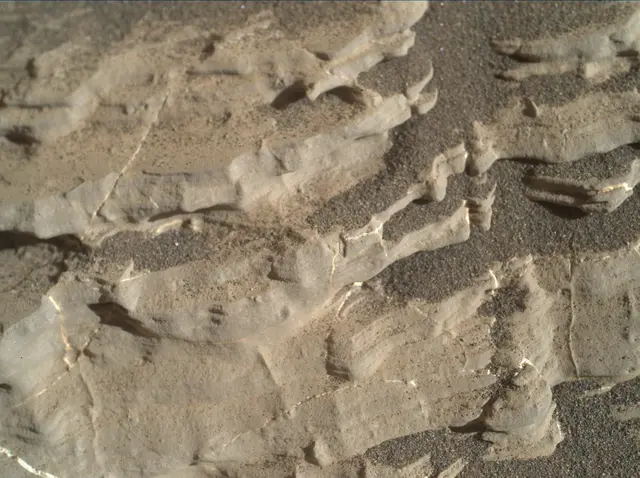 Sol 1925: Mars Hand Lens Imager (MAHLI)