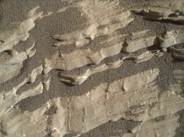 Sol 1925: Mars Hand Lens Imager (MAHLI)