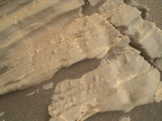 Sol 1925: Mars Hand Lens Imager (MAHLI)