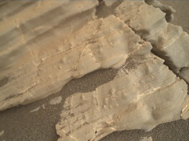 Sol 1925: Mars Hand Lens Imager (MAHLI)