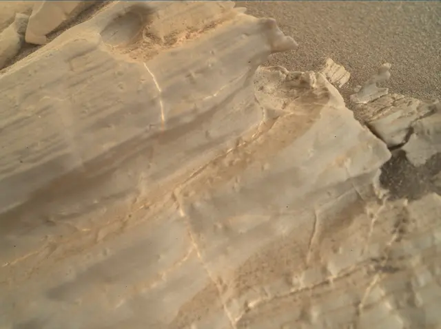 Sol 1925: Mars Hand Lens Imager (MAHLI)