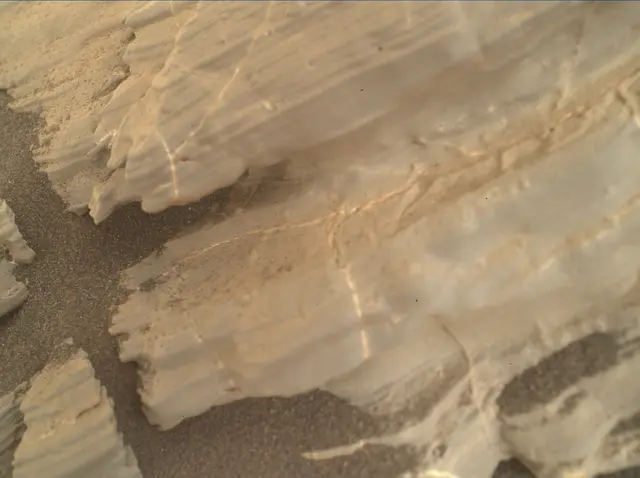 Sol 1925: Mars Hand Lens Imager (MAHLI)