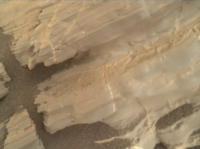 Sol 1925: Mars Hand Lens Imager (MAHLI)