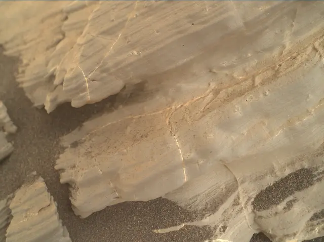 Sol 1925: Mars Hand Lens Imager (MAHLI)