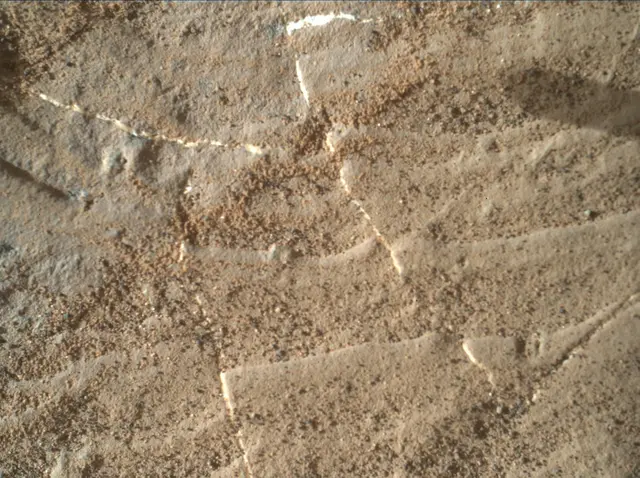 Sol 1925: Mars Hand Lens Imager (MAHLI)